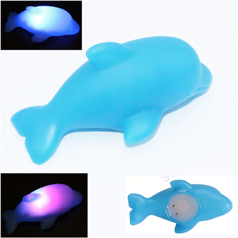 Wholesale 1pcs Blue Dolphin Flashing Light Baby Kits Bath Toy Baby Bathroom Flash Lighting Toys Led Change Multi Colors Dropship